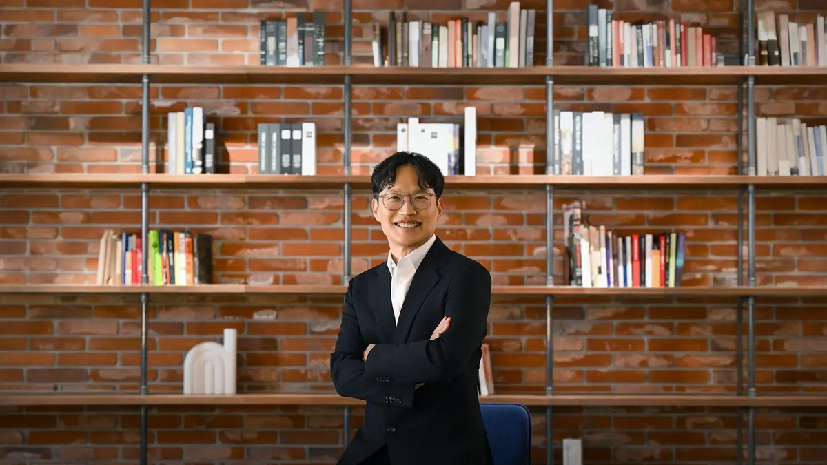 Hyundai autonomous-driving executive Minwoo Park in an official media-kit portrait